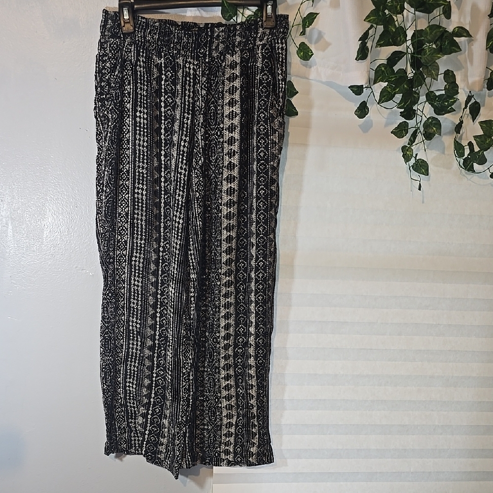 Matty M Geometric Pull On Wide Leg Pants